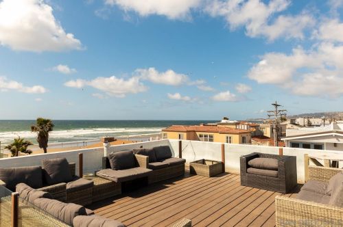 711 Island Ct, San Diego CA 92109-7783 exterior