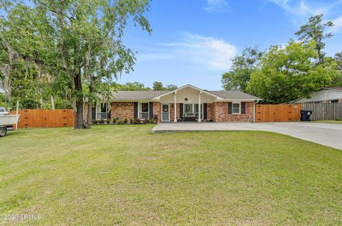 4007 Shell Point Rd, Beaufort, SC 29906-6844