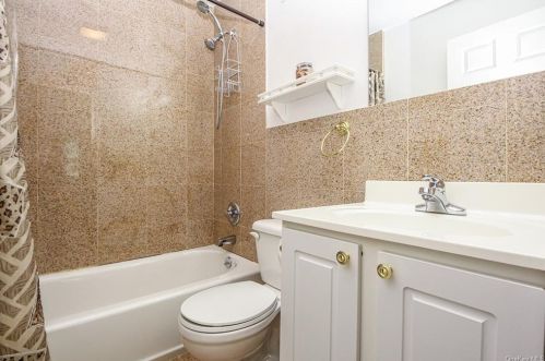 138 Woodside Ave, White Plains NY  10604-2040 exterior