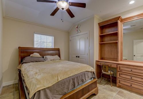 1310 Byu Shr Dr, Galveston TX 77551-4300 exterior