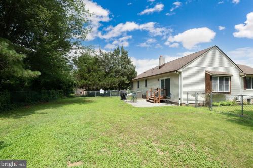 6 Pendleton Dr, Berlin Boro NJ  08009-9672 exterior