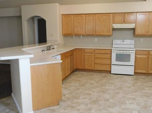 5481 Van Mouwerick Dr, Bullhead City AZ  86426-6647 exterior