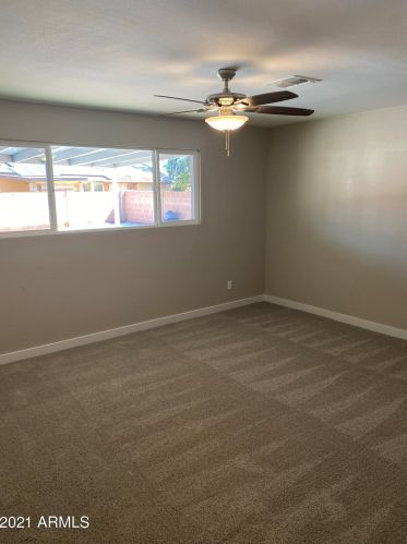 5615 Zoe Ella Way, Glendale AZ exterior