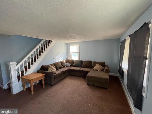 1019 Asbury Ave, West Deptford, NJ 08063-1401