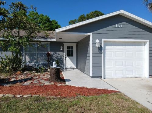 133 Fairway Ave, Fort Pierce, FL 34983-3011