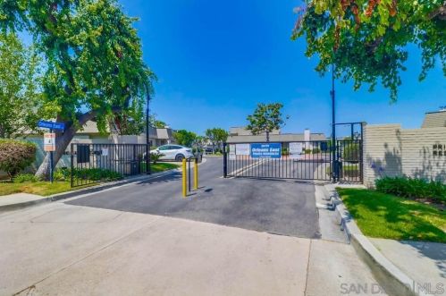 3104 Orleans, San Diego CA  92110-5947 exterior