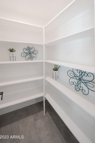 5621 Zoe Ella Way, Glendale AZ 85306-2823 exterior