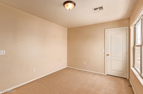 651 Banelli Pl, Chandler AZ  85286-1317 exterior