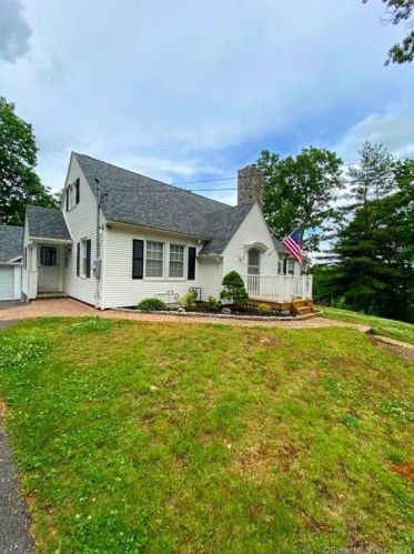 148 Revere Street Ext, Waterbury, CT 06708-2133