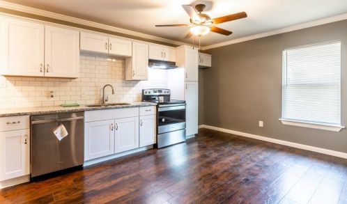 2202 Chestnut Ave, Fort Worth TX  76164-7953 exterior