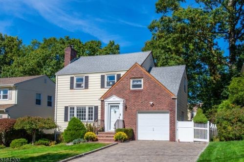 152 Linden Ave, Verona, NJ 07044-2204