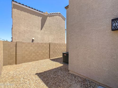 3919 79th Dr, Phoenix AZ  85043 exterior