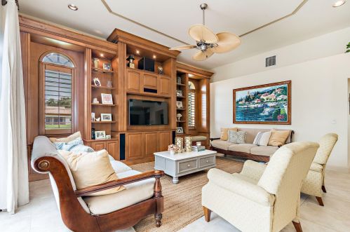10224 Allamanda Blvd, West Palm Beach, FL 33410-5206