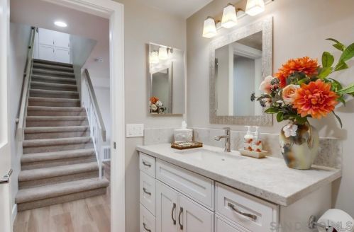 84 Montego Ct, San Diego CA 92118-3252 exterior