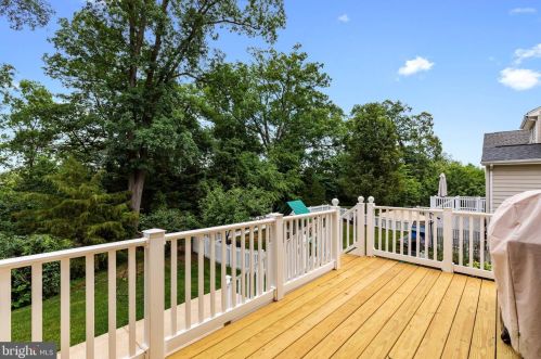 6465 Ashby Grove Loop, Haymarket VA  20169-3211 exterior