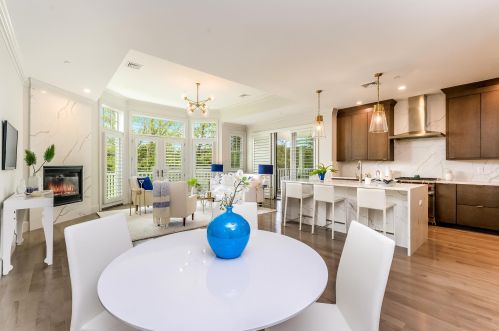 64 Simons Rd, Mashpee MA 02649-3003 exterior