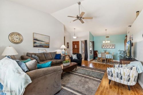 25801 Texas Ct, Chandler, AZ 85248-6946