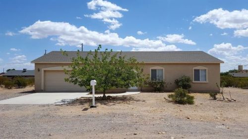 8585 Apache Dr, Safford, AZ 85546-2308
