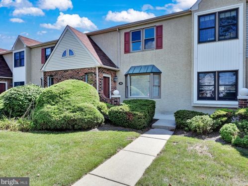 196 William Penn Dr, Norristown, PA 19403-5206