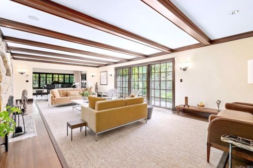 177 Soundview Ave, White Plains NY  10606-3825 exterior