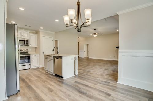 1211 Bubbling Springs Dr, Graniteville SC  29829 exterior