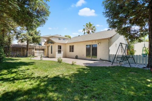 3213 Dewar Ln, Turlock CA  95382-9672 exterior