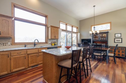 8359 College Trl, Inver Grove Heights MN 55076-3201 exterior