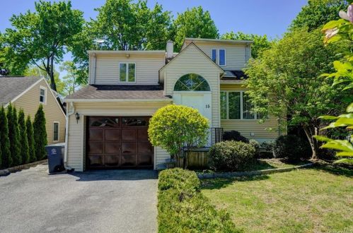 15 Ridgeway, White Plains NY  10605-3706 exterior