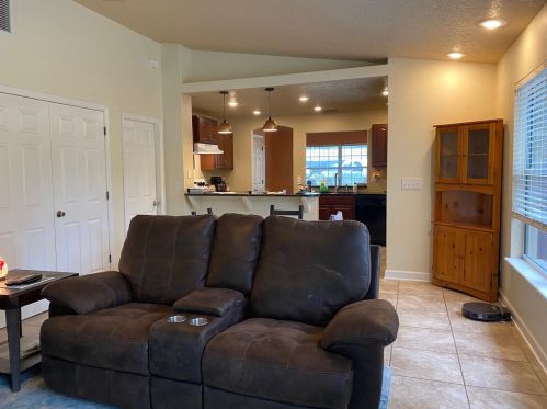 1011 Orange Ave, Tavares FL  32778-2339 exterior