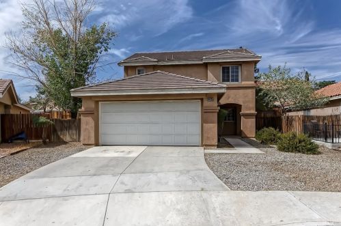 14435 Carter Ct, Victorville, CA 92394-6959
