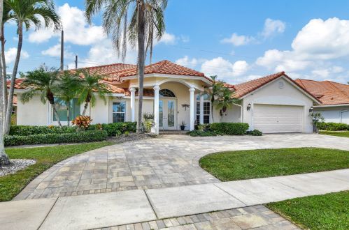 19262 Cloister Lake Ln, Boca Raton, FL 33498-4856