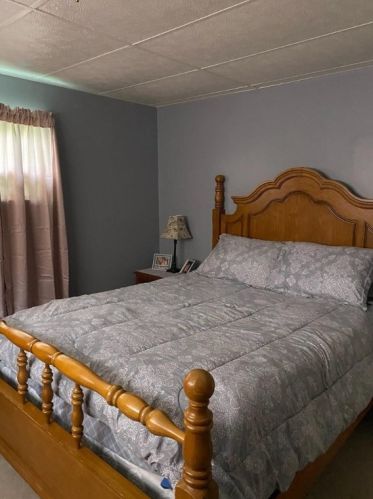 1404 Hooker Rd, Karns City, PA 16041-1512