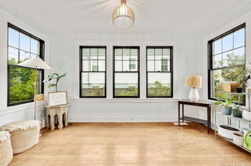 36 Ralph St, Stamford CT  06902-7833 exterior