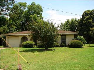 300 Sultan Ct, Montgomery, AL 36117-3155