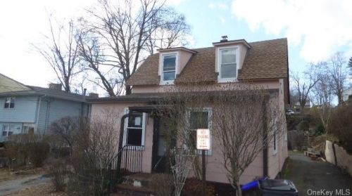 126 Manhattan Ave, White Plains, NY 10603-2706