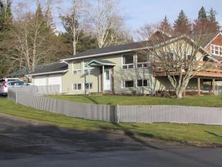 518 Mcclure Ave, Tongue Point, OR 97103-5519