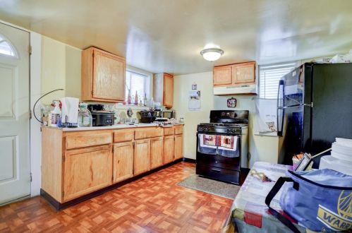 2543 Humboldt Ave, Oakland CA 94601-3222 exterior