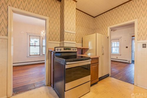 41 Ford Ave, Perth Amboy NJ  08863-1604 exterior