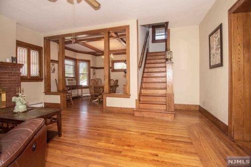 244 New Milford Ave, Dumont, NJ 07628-2146