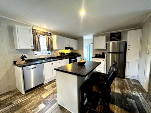 36 Cedar St, Hinsdale NH  03451-2427 exterior