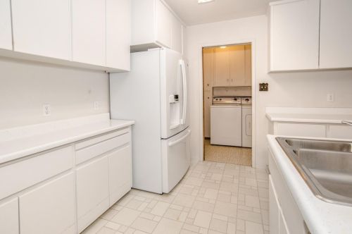 4 Casa Linda Dr, Woodland CA  95695-4612 exterior