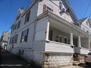 577 Emerald Ct, Hazle Township, PA 18201-5048