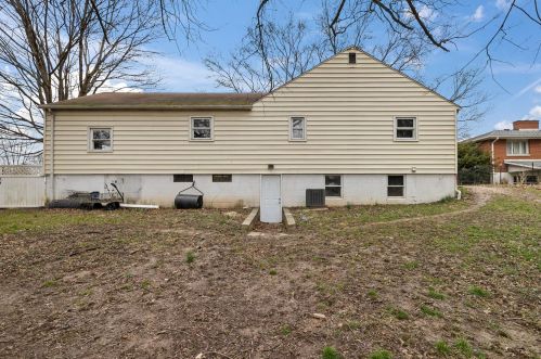 720 Coshocton Ave, Mount Vernon OH  43050-1970 exterior