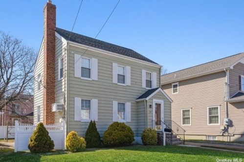 172 Irving Ave, Floral Park, NY 11001-1323