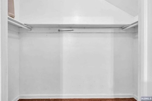 284 Howell Rd, Englewood NJ  07631-2106 exterior