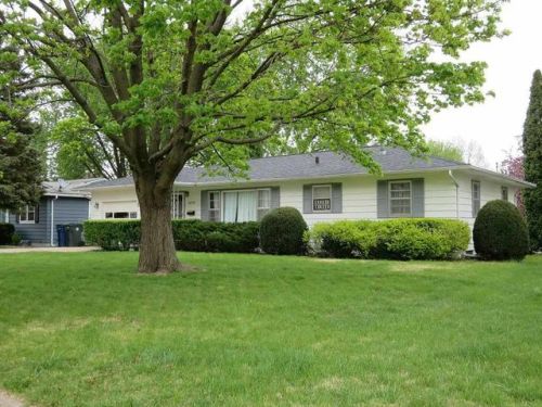 2619 Manor St, Waterloo, IA 50702-5134