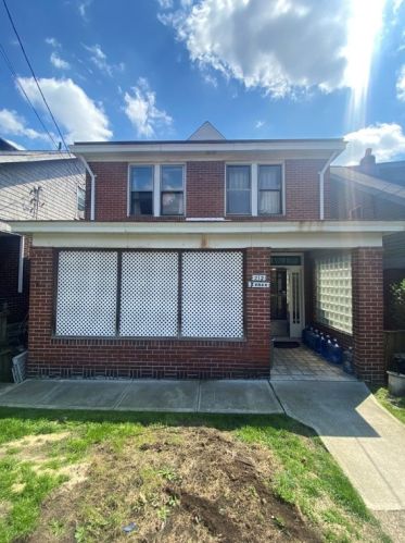 212 Lenox Ave, Pittsburgh, PA 15221-4320