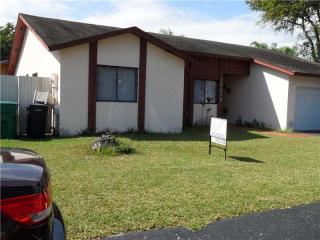 10258 145th Ct, Miami, FL 33186-6907