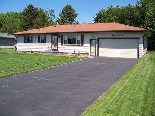 1254 Shoecraft Rd, Webster, NY 14580-8954