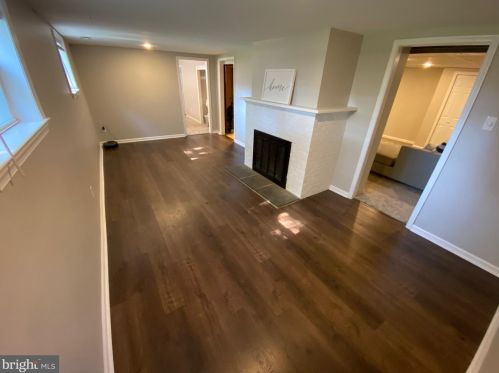 26 Auburn Dr, New Castle DE 19720-2305 exterior